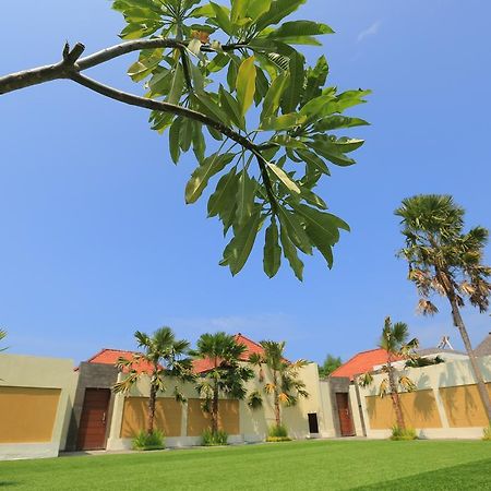 Putri Bali Villa Семиньяк Экстерьер фото