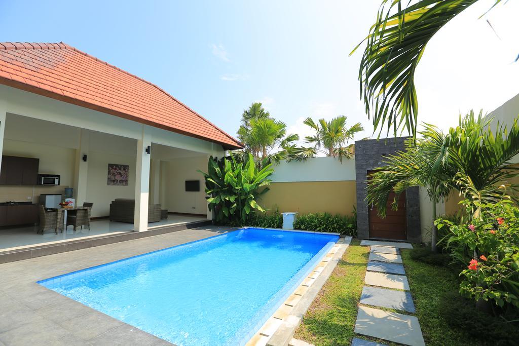 Putri Bali Villa Семиньяк Экстерьер фото