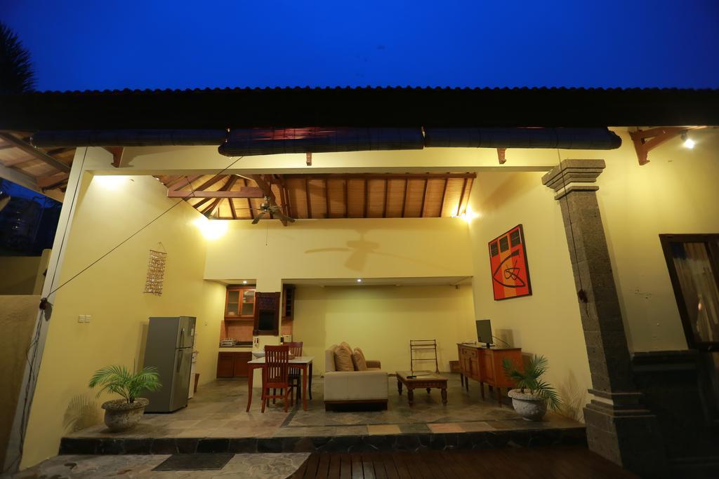 Putri Bali Villa Семиньяк Экстерьер фото