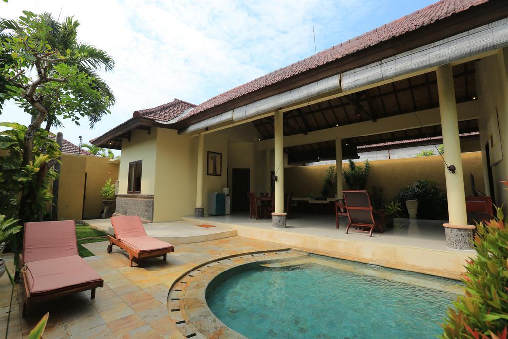 Putri Bali Villa Семиньяк Экстерьер фото