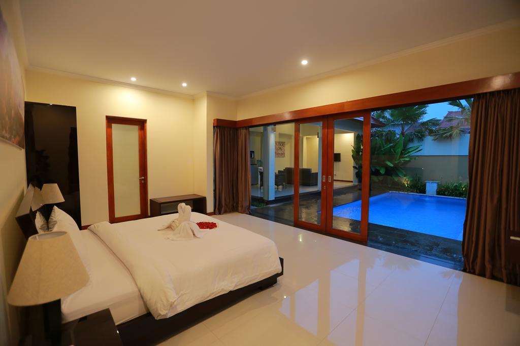 Putri Bali Villa Семиньяк Экстерьер фото