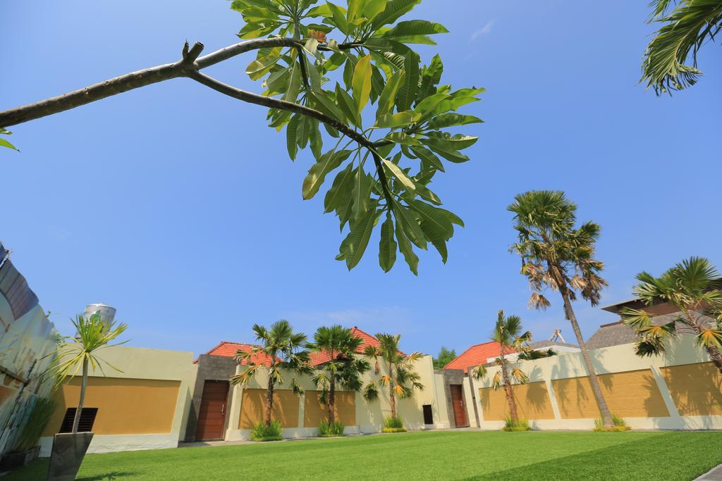 Putri Bali Villa Семиньяк Экстерьер фото